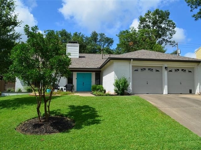 905 Huntridge Dr