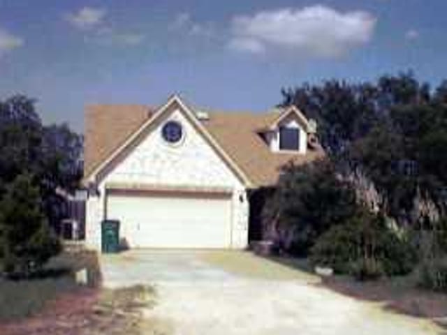 905 PRESA ARRIBA RD