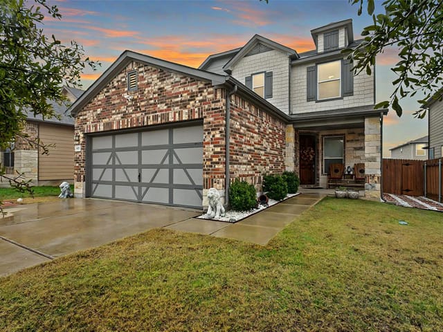 905 Solitude Dr