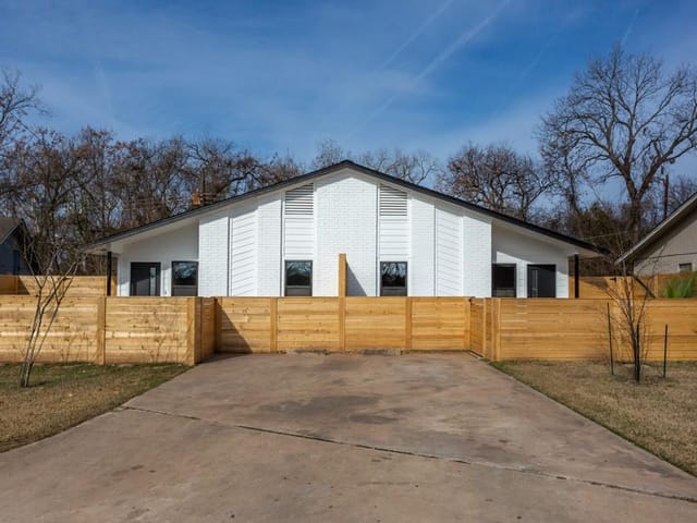 906 Bret Ln Unit #A