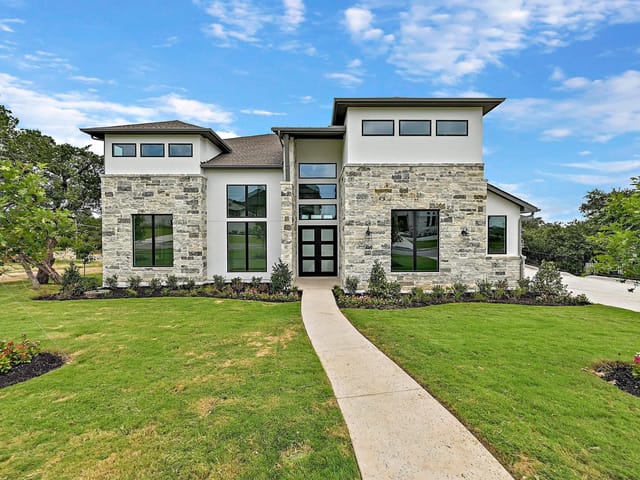 906 Bristol Creek Bnd