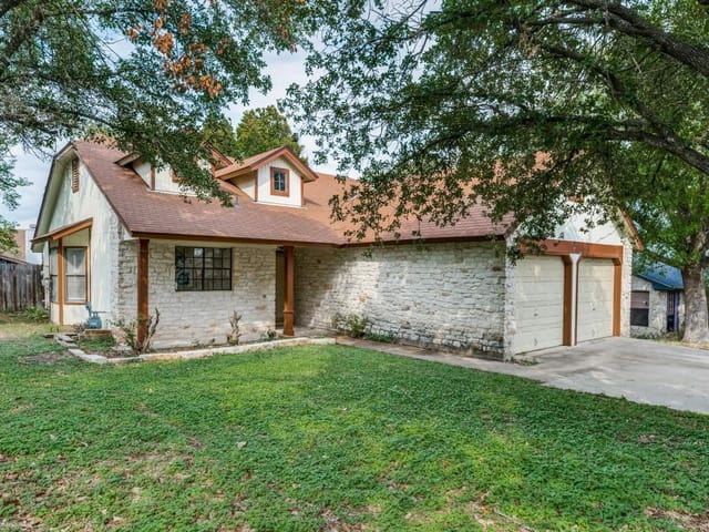 906 Great Britain Blvd
