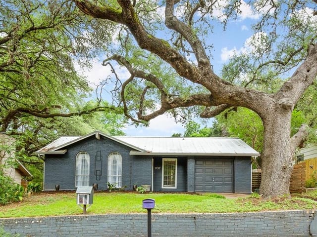 907 Austin Highlands Blvd