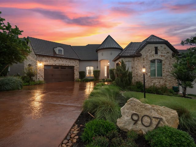 907 Madison Fork Dr