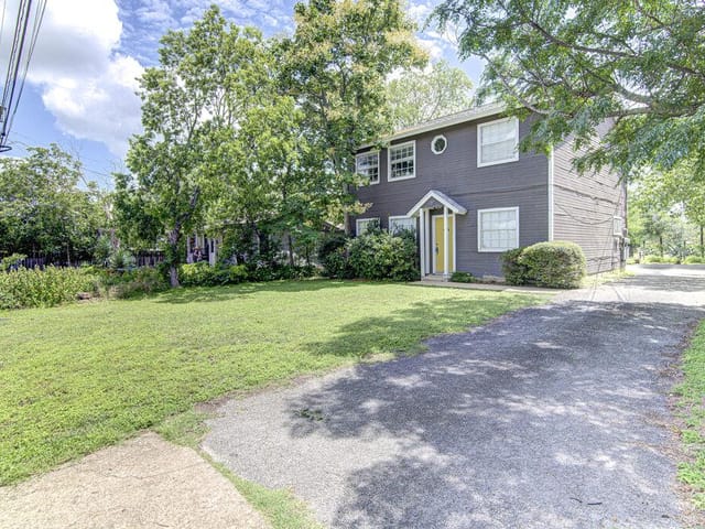 907 Taulbee LN
