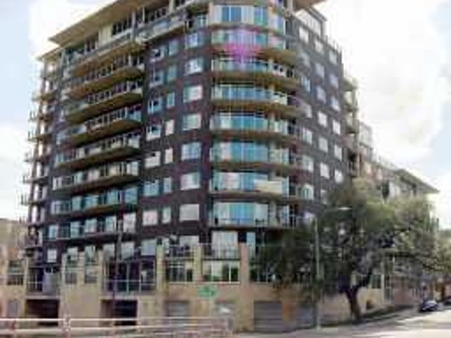 907 W 9TH ST Unit #318