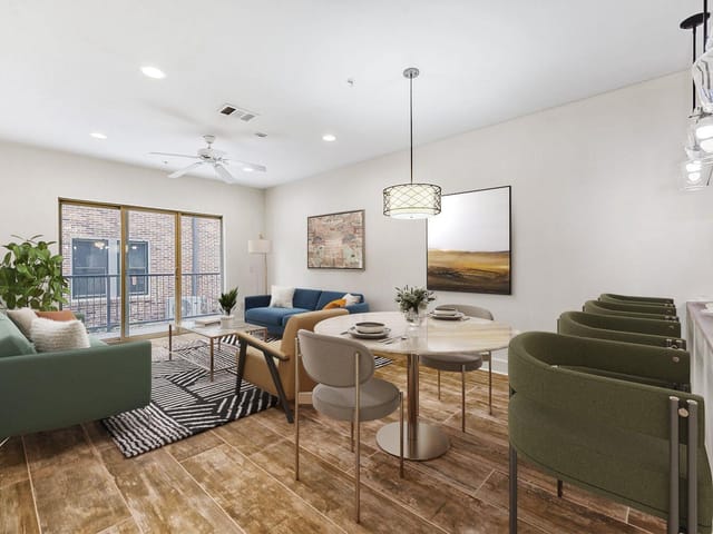 908 Nueces ST Unit #14