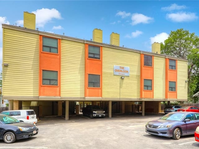 908 Poplar St Unit #105