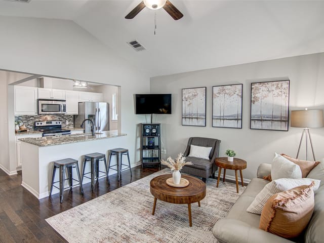 908 Romeria Dr Unit #B