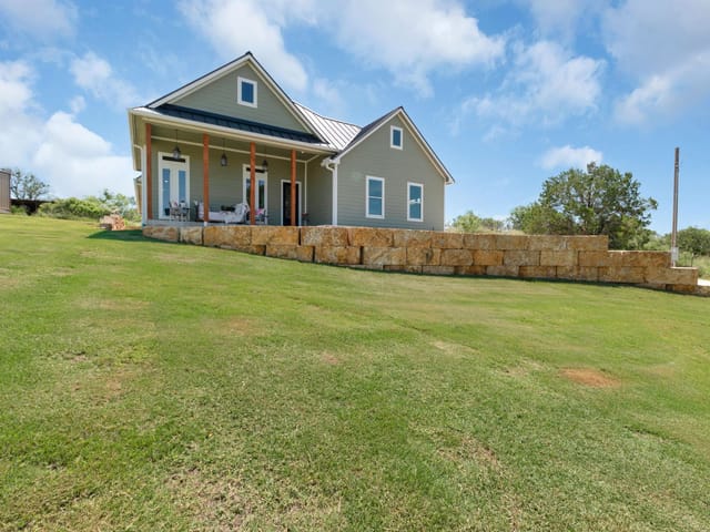 908 Sandy Mountain DR