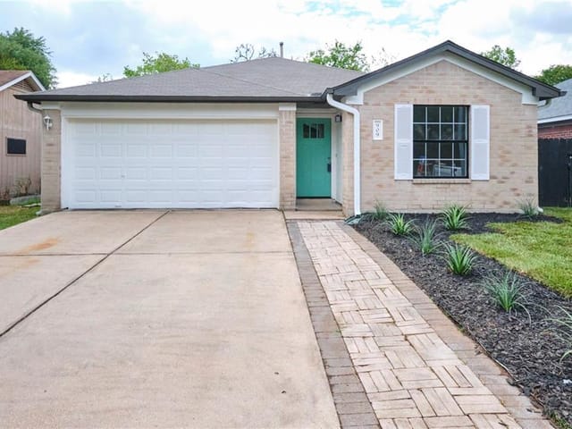 909 Calico Dr