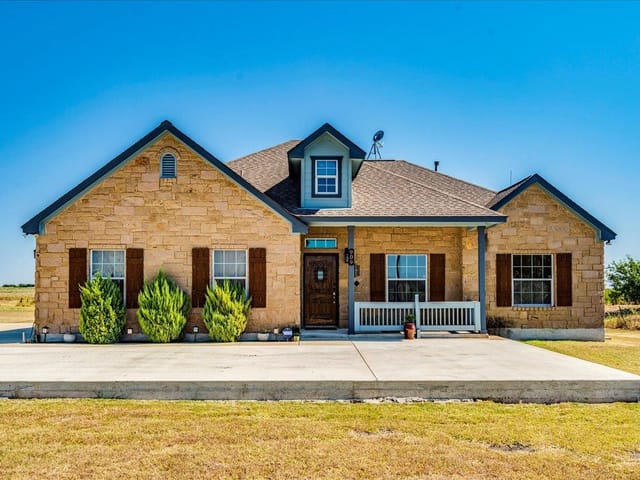 909 County Road 342