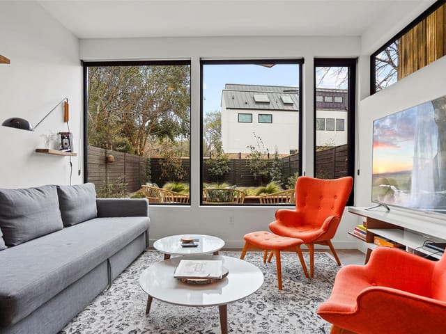 909 W Johanna ST Unit #A