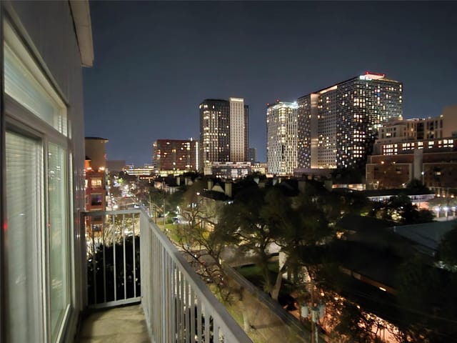 910 W 25th St Unit #607