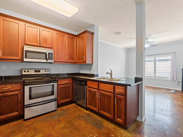 910 W 25th ST Unit #209