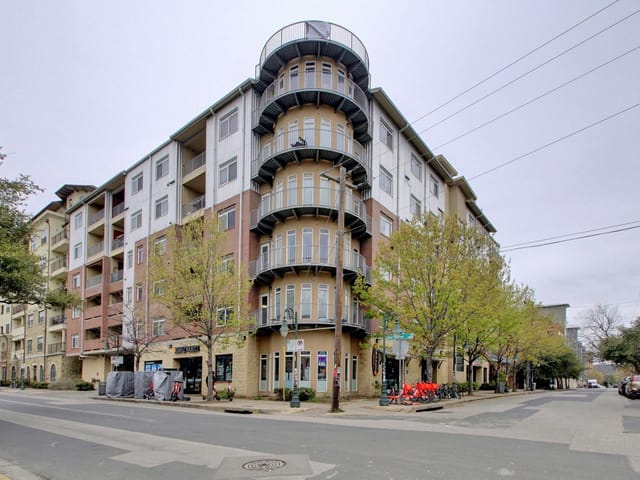 910 W 25th St Unit #306