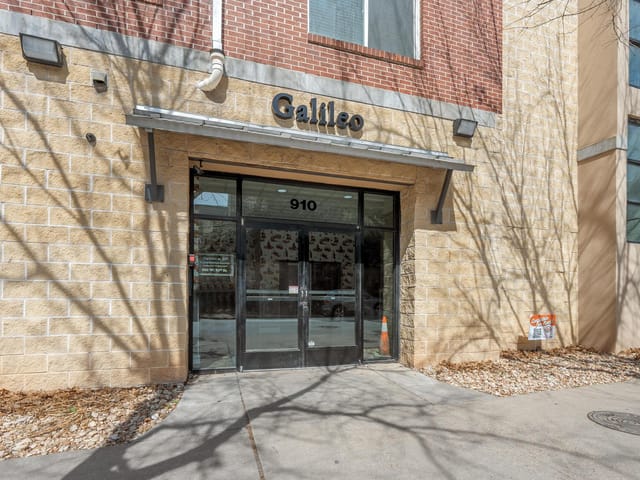 910 W 25th St Unit #406
