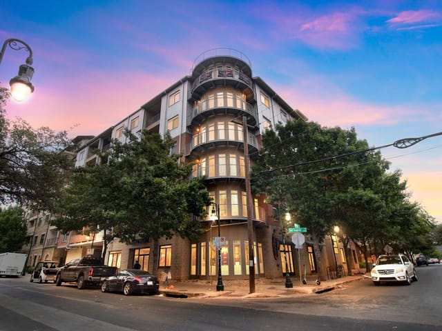 910 W 25th St Unit #506