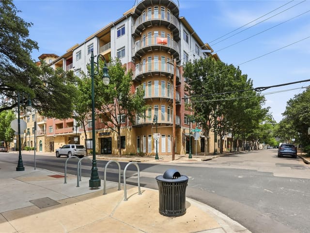 910 W 25th St Unit #507