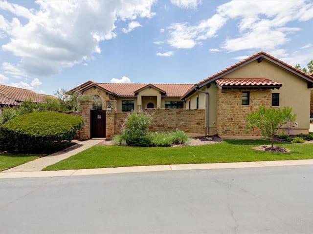 9100 Calera Dr Unit #8