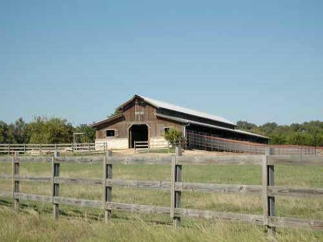 9101 Robinson Family RD