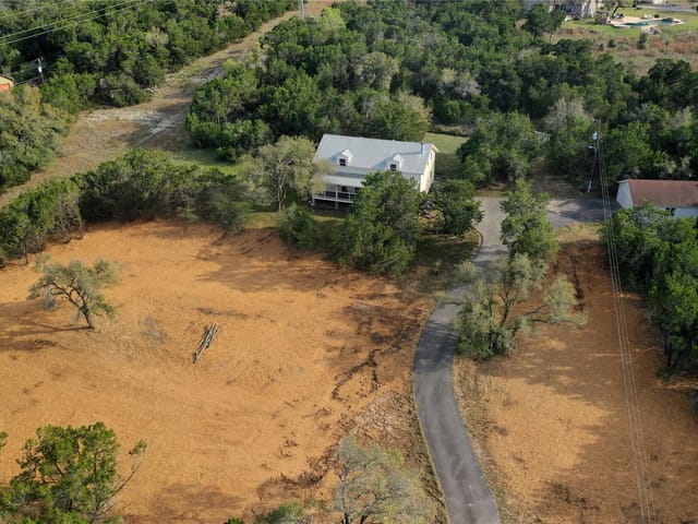 9105 N Madrone Trl