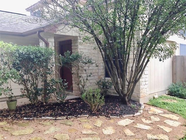 9105 Vigen Cir