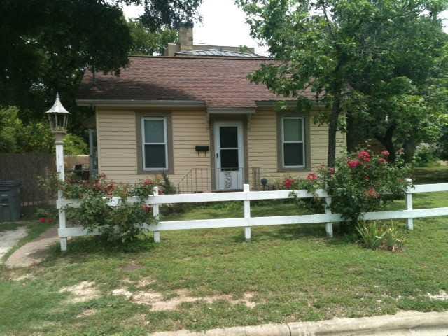 911 Bouldin Ave