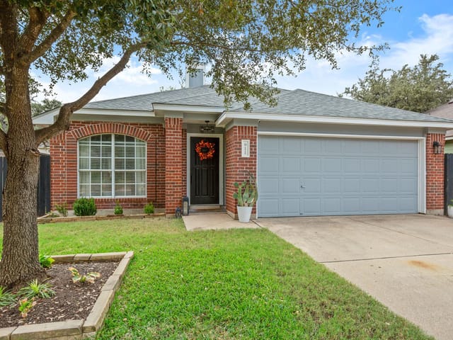 911 Calico Dr