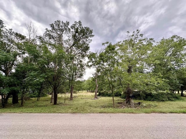 911 Penion Dr