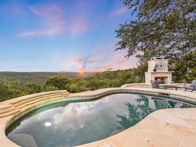 9113 Bell Mountain Dr