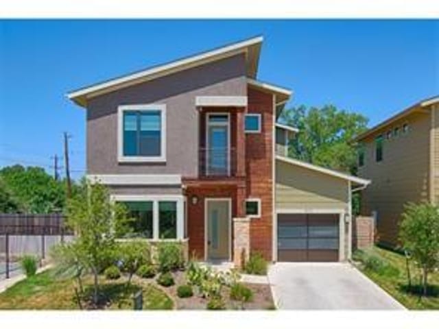 912 Freewater Ln