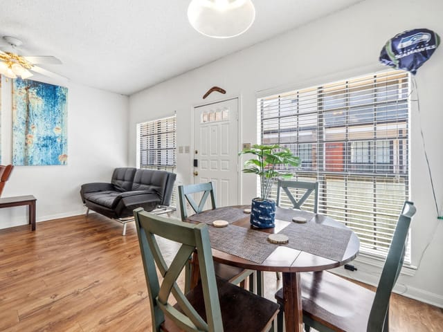 912 W 22nd St Unit #309