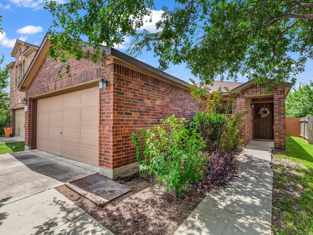9120 Edmundsbury Dr