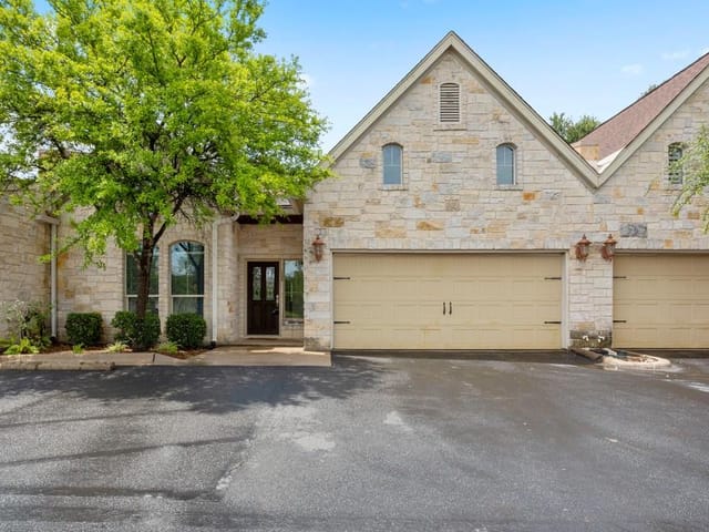 9122 Balcones Club Dr Unit #2