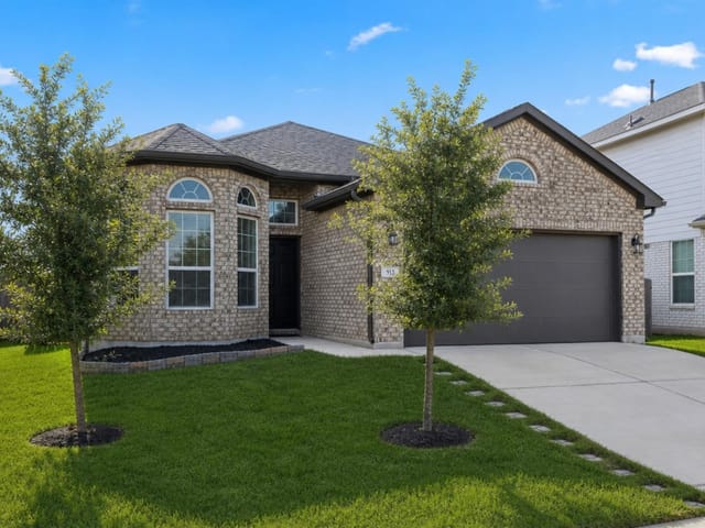 913 Blue Oak BLVD