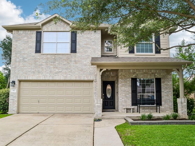 913 Hyde Park Dr