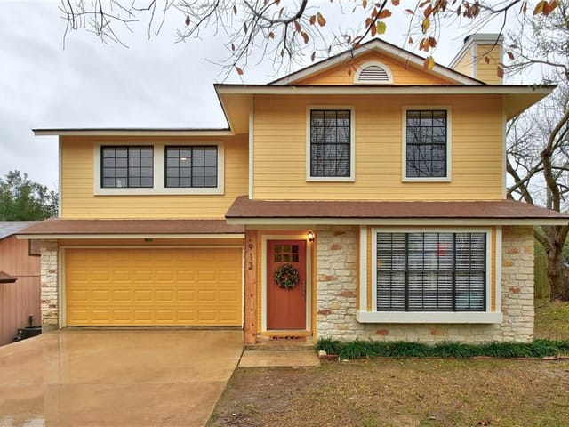 913 Sweetwater River Dr