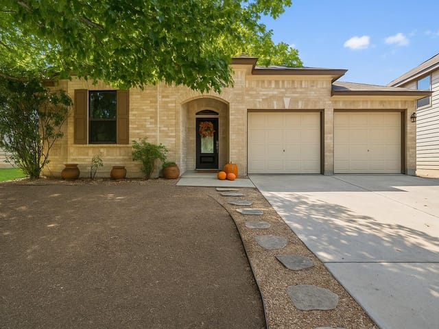 9132 Ipswich Bay Dr