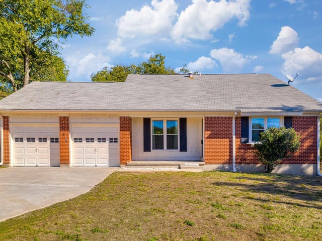 914 Berrywood Dr