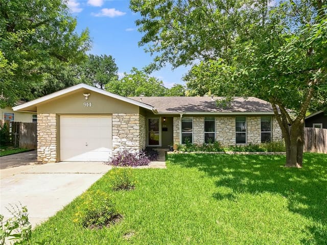 914 Emerald Wood Dr