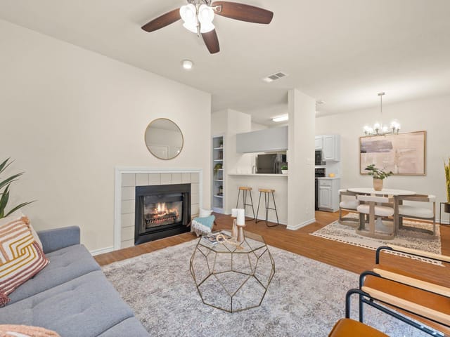 914 W 26th ST Unit #202