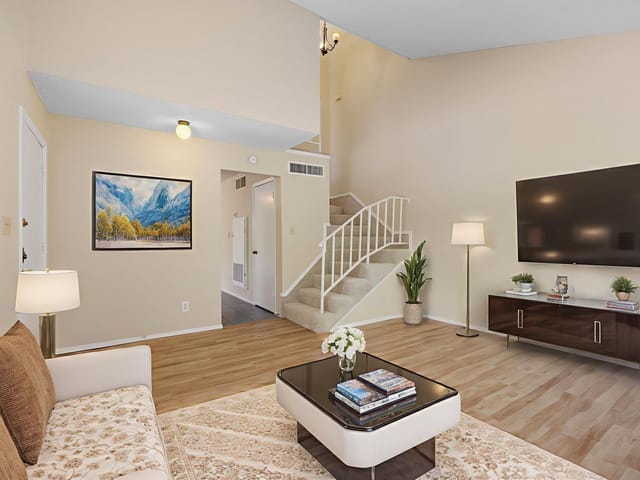 915 Silver Quail Ln