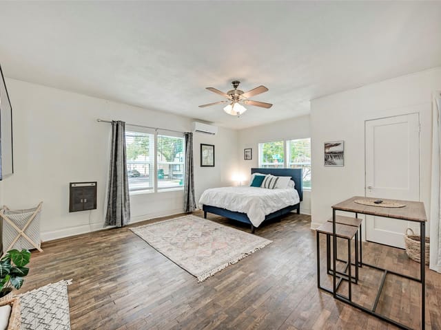 915 W 21st St Unit #2