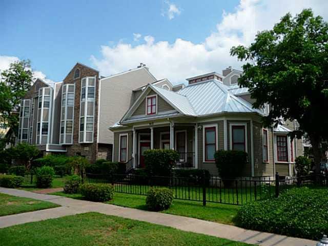 915 W 23rd ST Unit #104