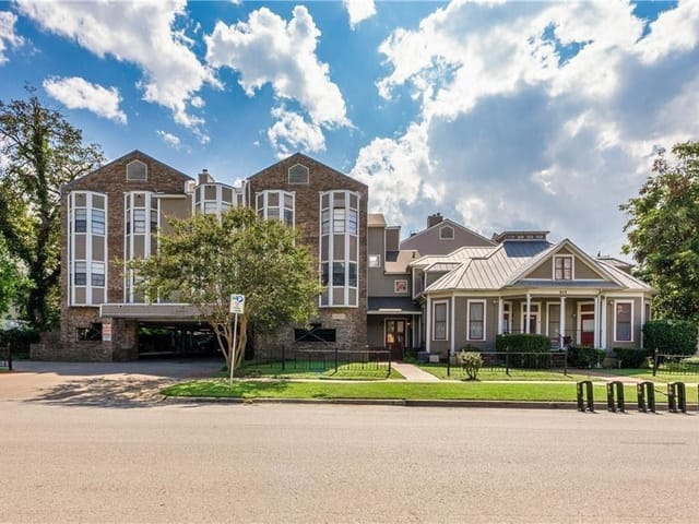 915 W 23rd ST Unit #108