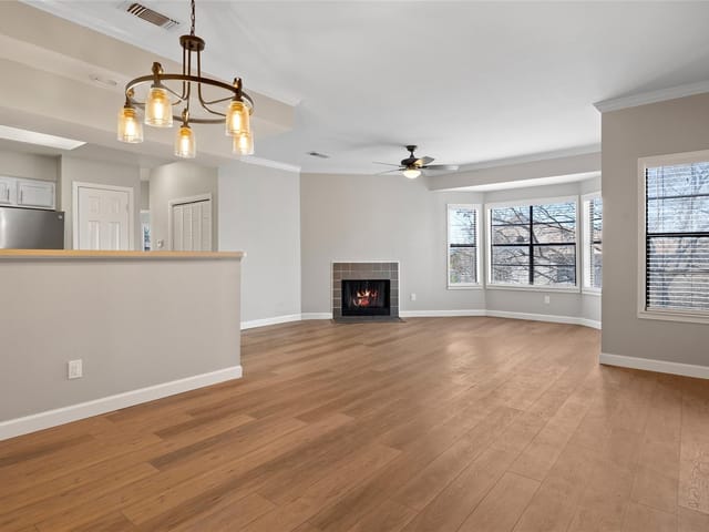 915 W 23rd St Unit #210