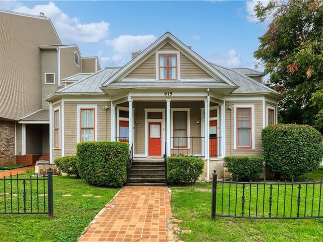 915 W.23rd St Unit #A