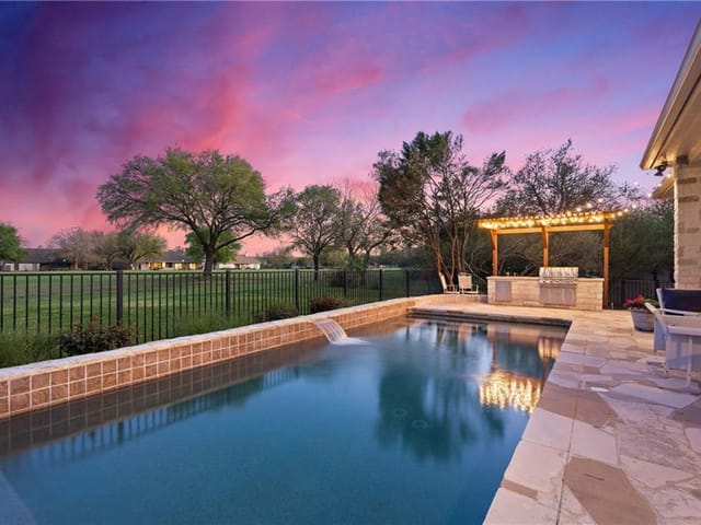 917 Biscayne - Sold by Keenan Group