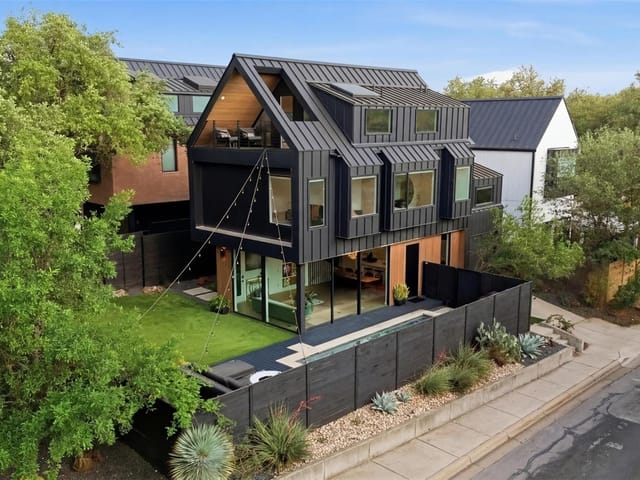 917 James St Unit #1